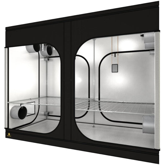 Secret Jardin Dark Room 300W R4.0 297x150x217 cm